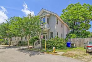 8 Fields Place