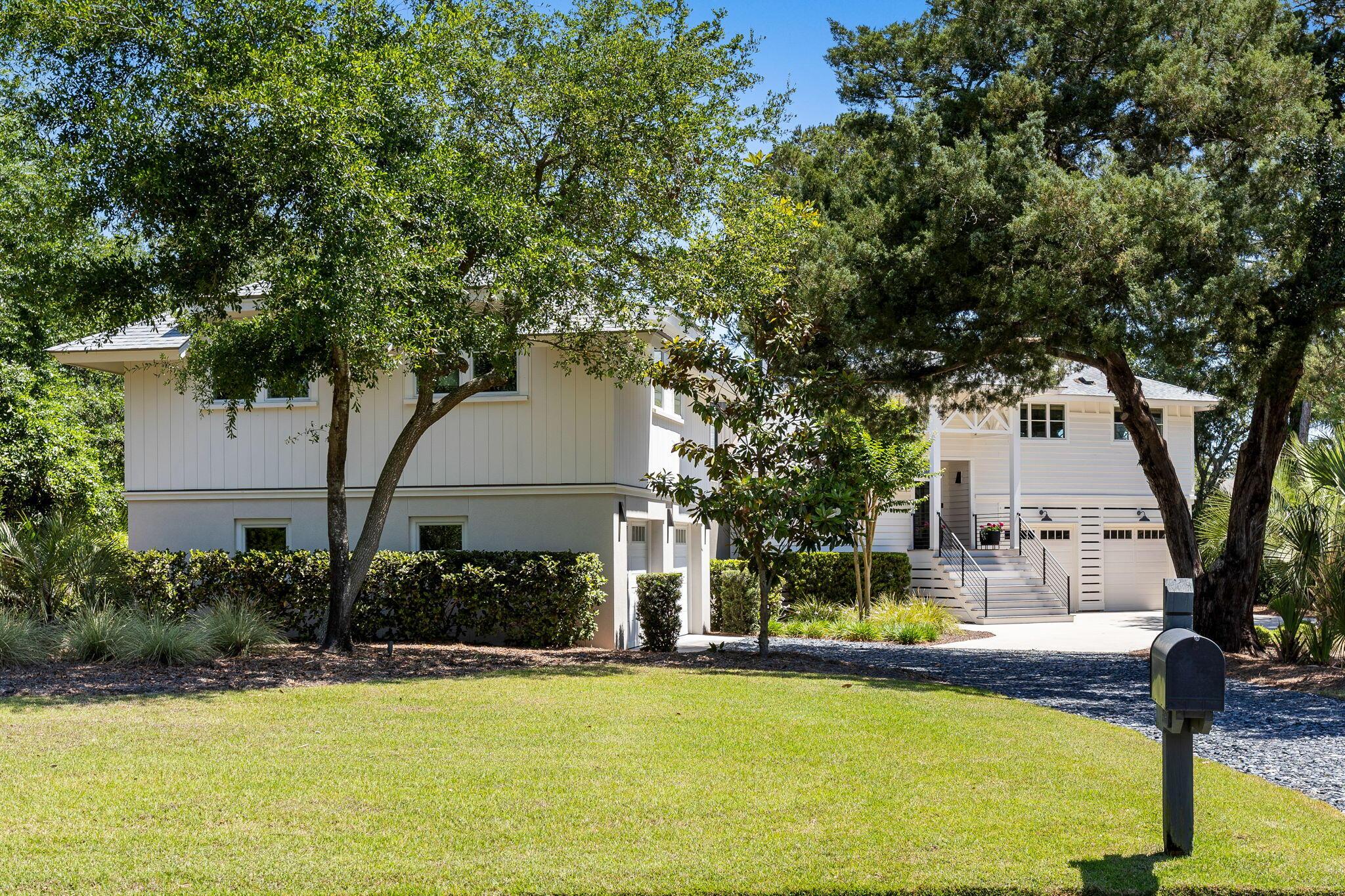 Image 4: 1-web-or-mls-3560 Seaview Dr CoastalRE-4