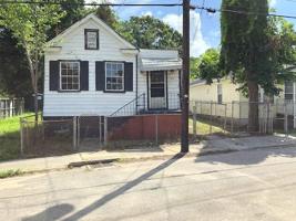 32 F Street