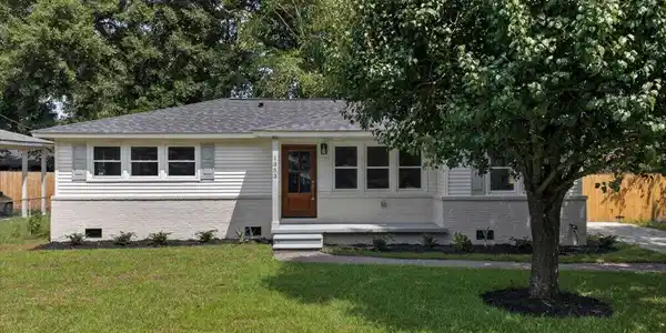 1353 Memory Lane