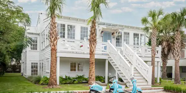 605 Ocean Boulevard