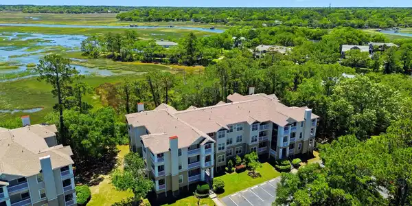 Image 2: dji_0571_autoremove_37694705