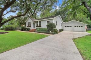 5 Oak Forest Drive