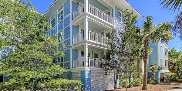 5800 Palmetto Drive