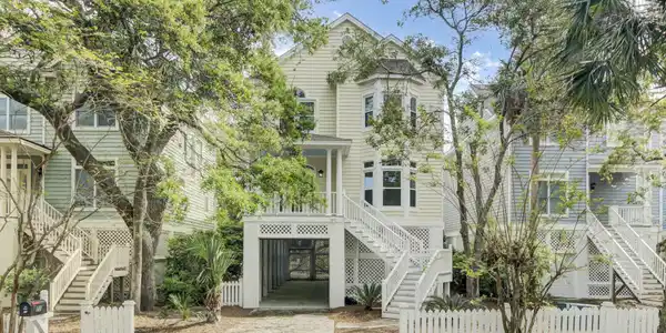 71 Grand Pavilion Drive