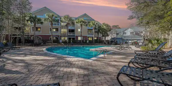 250 Seven Farms Drive # 302, Charleston SC 29492