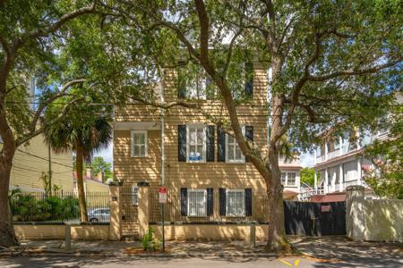 33 Pitt Street