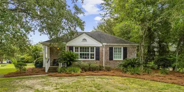 Image 2: 41-web-or-mls-DSC07316