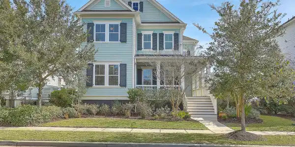 2624 Augustus Street