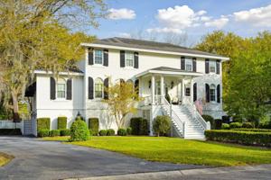 98 Indigo Point Drive