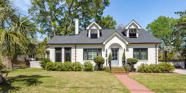 6 Charlestowne Road