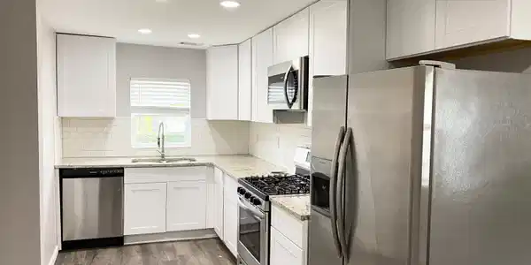 Image 3: 7
