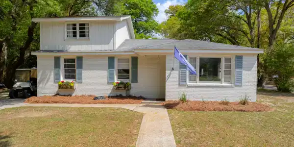 1204 Julian Clark Road