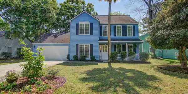1330 Center Lake Drive