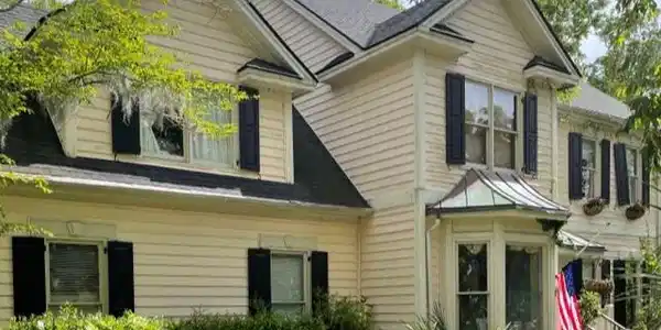 1081 Groves Manor Court