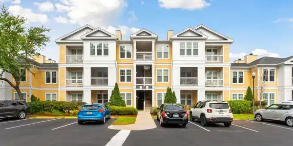 1034 Rosewood Lane