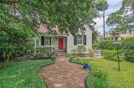 49 Gadsden Street