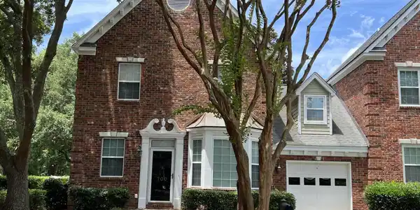 700 Natchez Circle