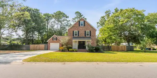 1105 Meadowcroft Lane