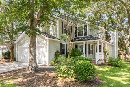 703 Majestic Oaks Drive