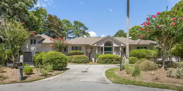 2810 Mallard Lake Drive