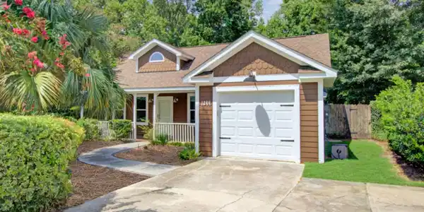 1299 Llewellyn Road
