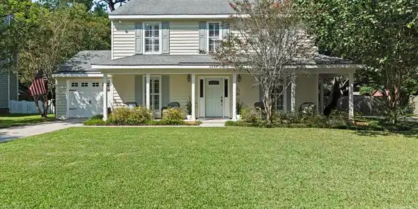 2044 Middleburg Lane