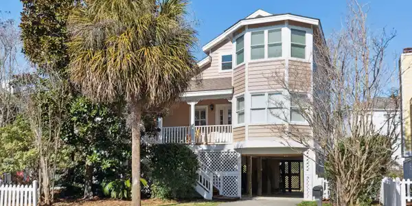 3 Pelican Reach