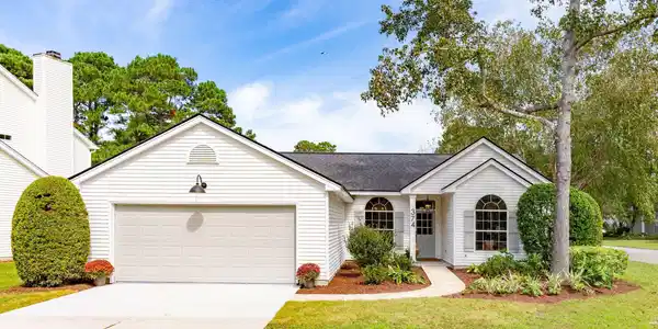374 Jardinere Walk