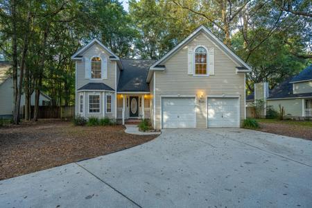 663 Majestic Oaks Drive