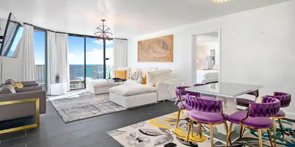 201 Arctic Avenue