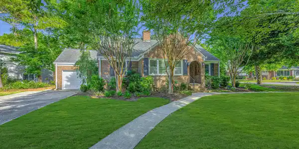 1 Lord Ashley Drive