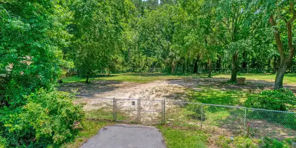 2125 Gulf Drive