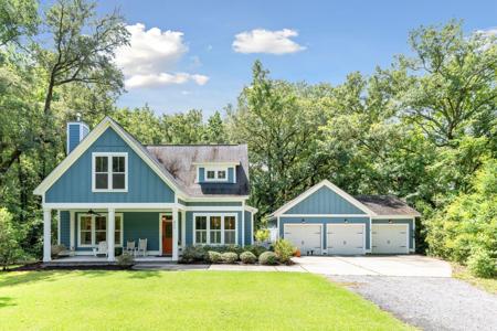 2777 Lillian Lane