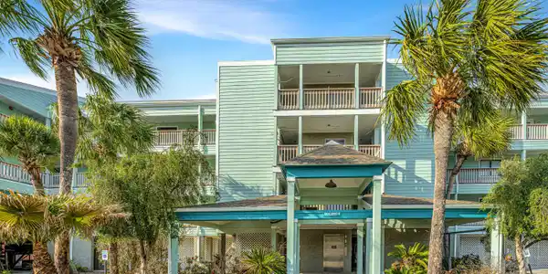 140 Mariners Cay Drive