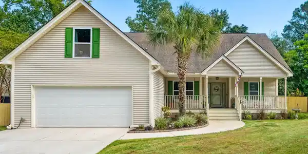 625 Bridlewood Lane