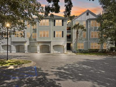 60 Fenwick Hall Alley