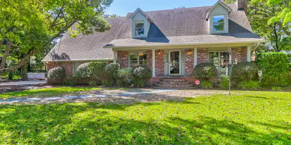 1233 Calais Drive