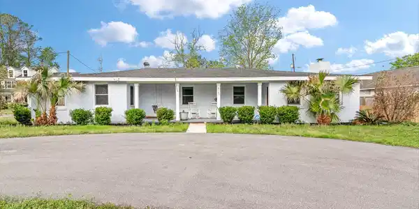 823 Jordan Street