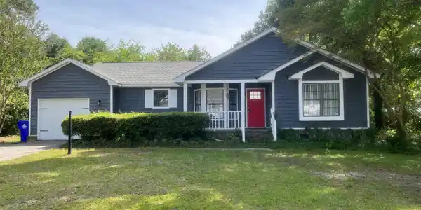 1539 Kentwood Circle