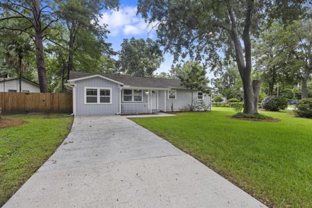1021 Locksley Drive
