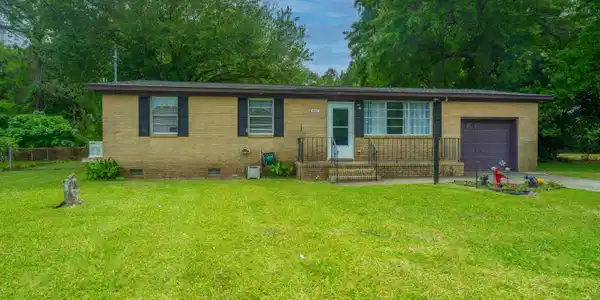817 Brigantine Drive, Charleston SC 29412