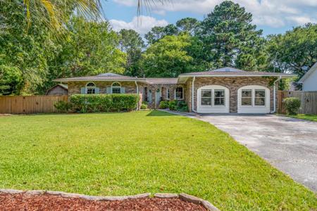 1165 Oakcrest Drive