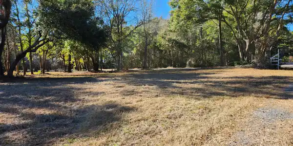 Image 2: 2) 52026-678e643e5e139