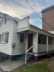 1 Harlem Court