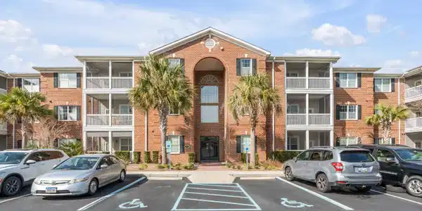 1433 Cambridge Lakes Drive # 102b, Mount Pleasant SC 29464