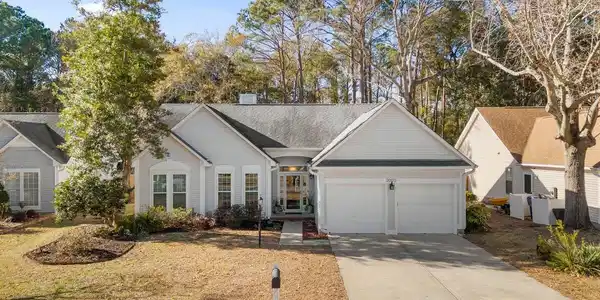 2050 Country Manor Drive, Mount Pleasant SC 29466