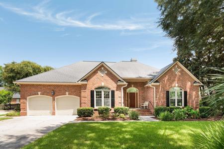 1352 Topsail Court