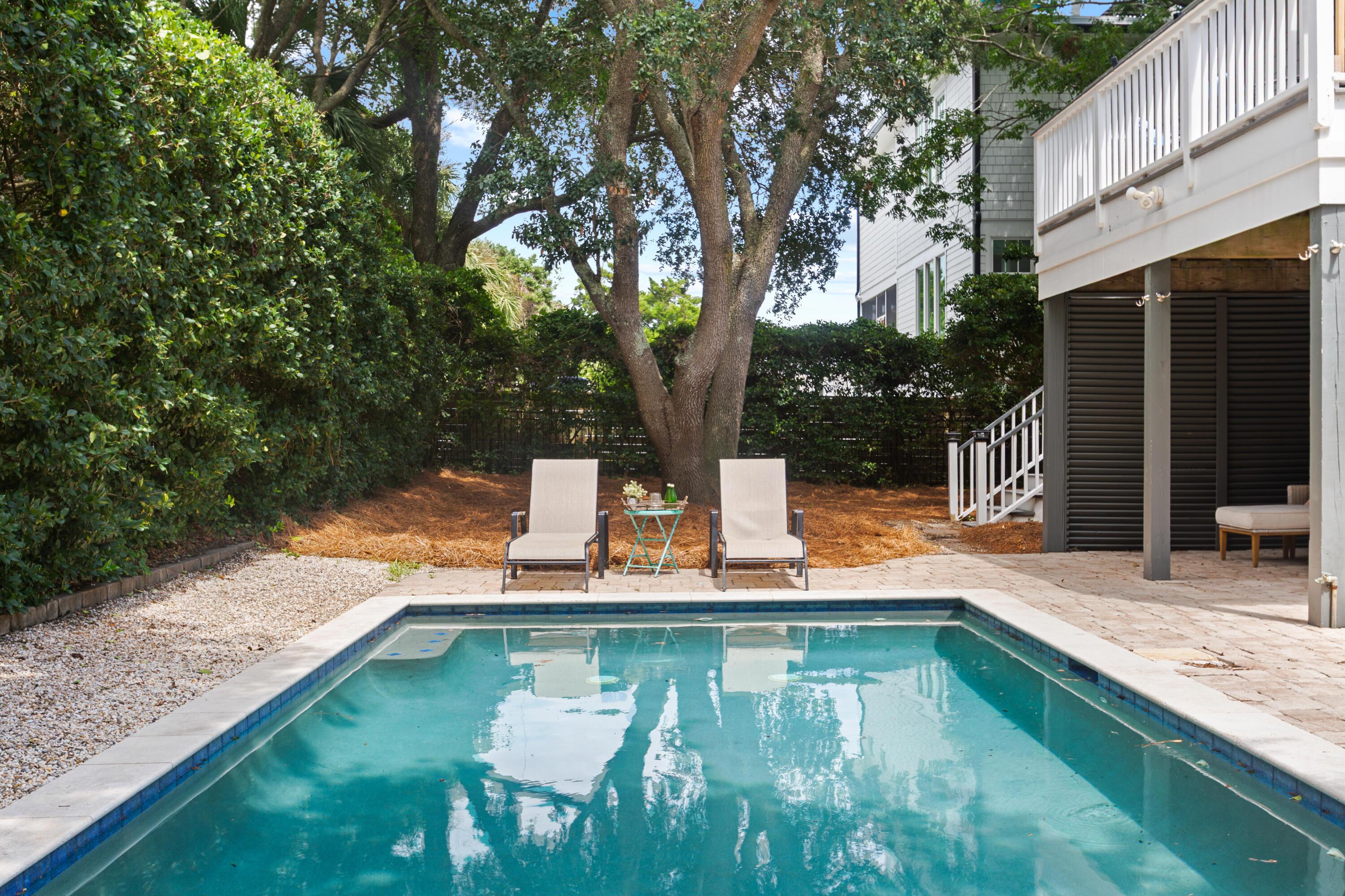 Image 4: 3105 Palm Blvd