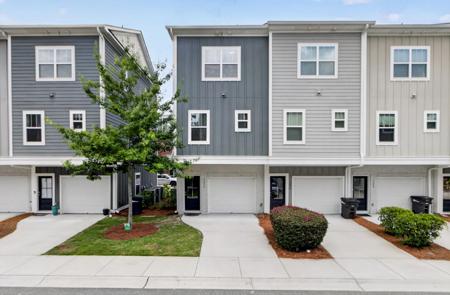 1252 Allusion Lane